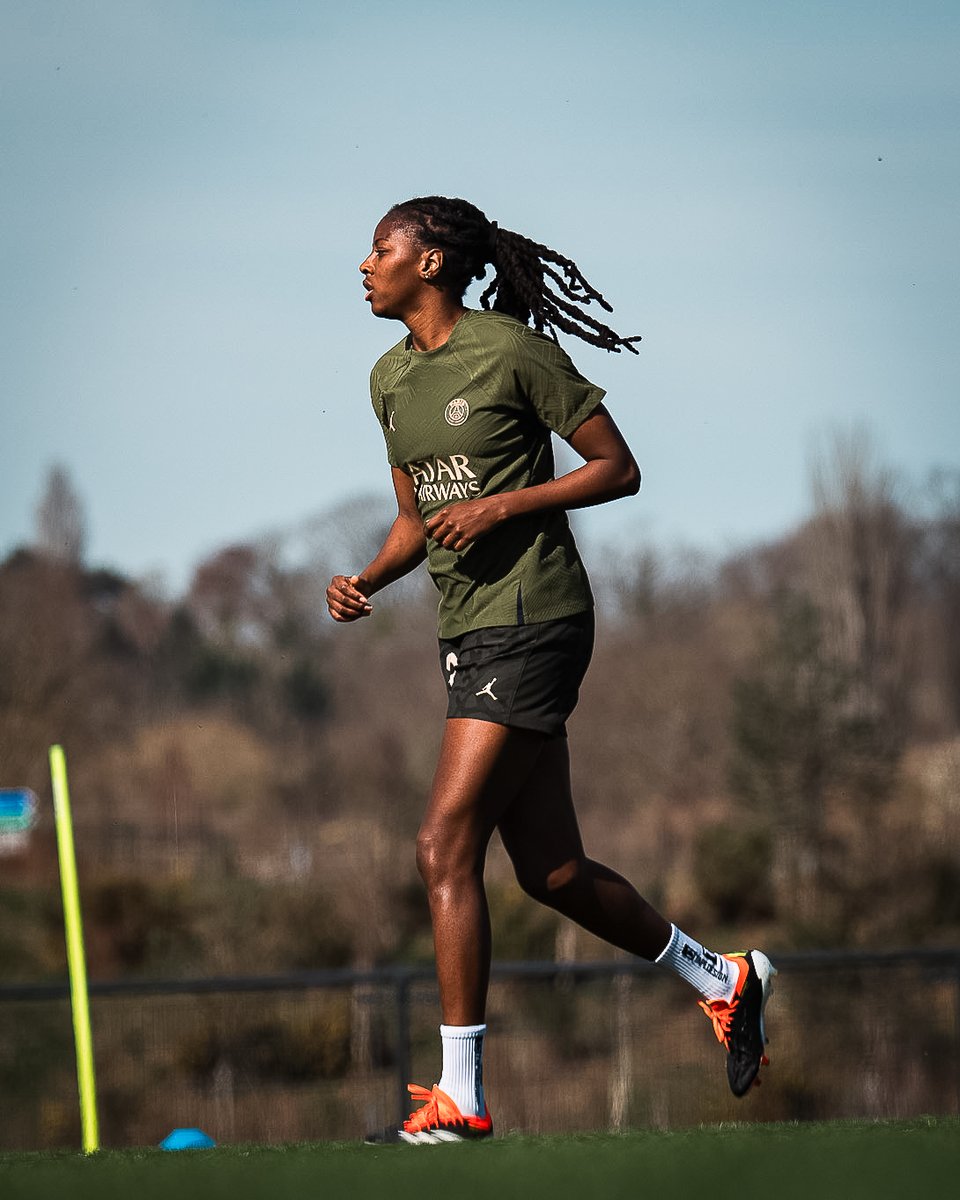 Joyeux anniversaire à <a href="/Aissatou75/">Aïssatou Tounkara</a> qui fête ses 30 ans aujourd'hui ! 🥳