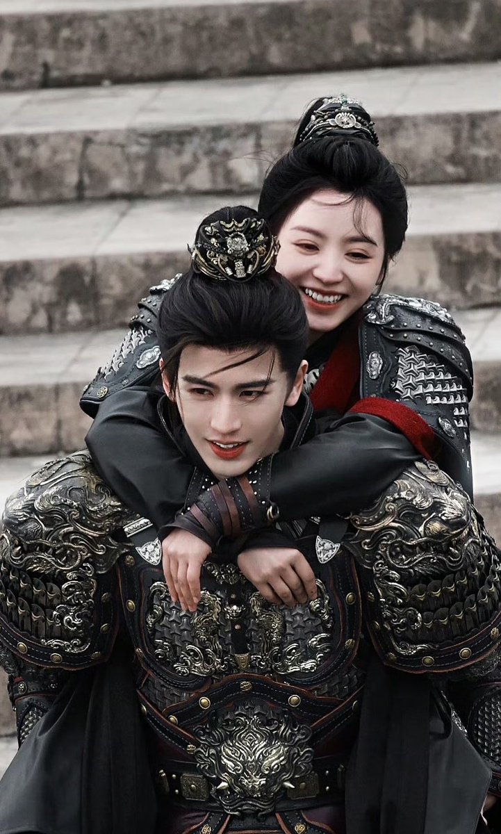 luvutianxiwei's tweet photo. 𝙎𝙝𝙚 𝙞𝙨 ¹⁶⁸ 𝙘𝙢 𝙩𝙖𝙡𝙡. 🤏🏻. #ChasingJade 
. https://t.co/HvsfqLXMbh