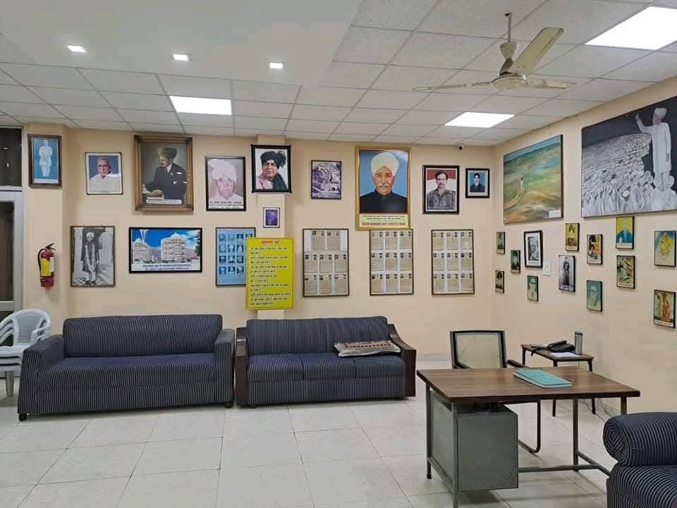 JATs_Land's tweet photo. JAT Bhawan,Chd
जाट भवन चंडीगढ़, समाज का बहुत बढ़िया कदम, कमरे, स्नानघर और कूलर के साथ मात्र 300/- रु. में उपलब्ध हैं
विवाह, सामाजिक कार्यक्रमों के लिए आवास उपलब्ध है
छात्रावास सुविधाएं मामूली दरों पर उपलब्ध हैं। 1200 प्रति माह या 50/- प्रति दिन
#जाट भवन‌ में पुस्तकालय भी है
#JAT https://t.co/NRngYhjTYe