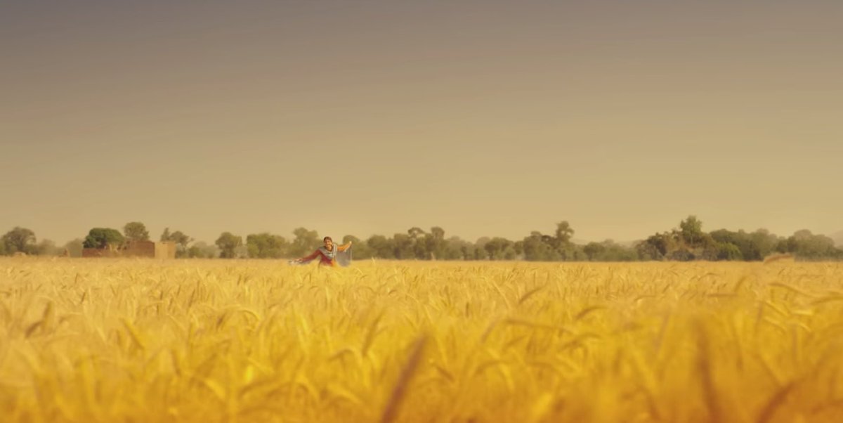 liveinframes's tweet photo. Phillauri (2017) Dir.Anshai Lal https://t.co/2lxFXfbWNC