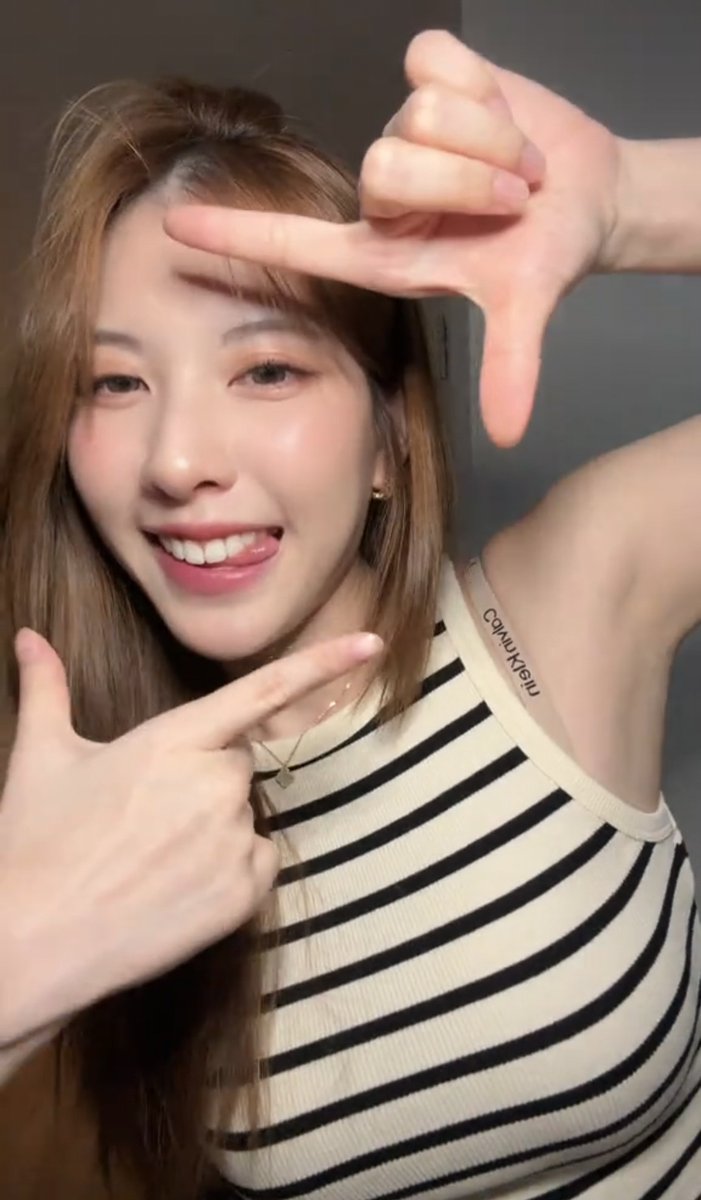 showcamcam's tweet image. น้องมินมิน หุ่นคือดีต่อใจมาก