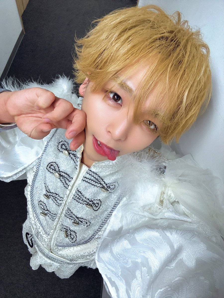 nicodance_Aoi's tweet photo. 血、吸っちゃうぞー🩸 https://t.co/PzQu2FAF3e