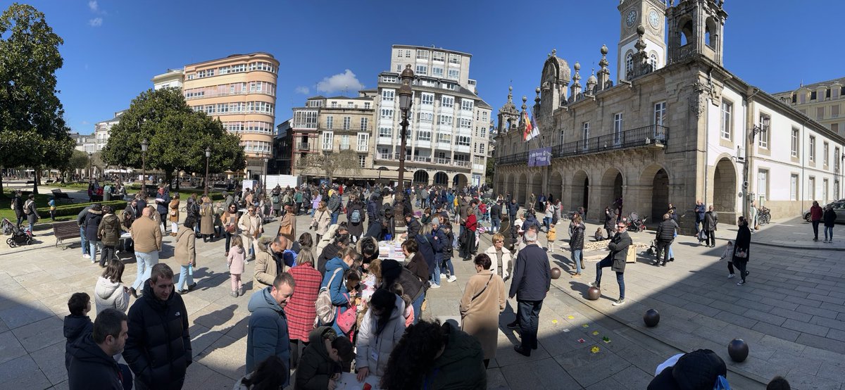 agapema (@agapemaf) on Twitter photo Mates na Rúa na Praza Maior de Lugo. Que ben o estamos pasando. Mates na Rúa na Praza Maior de Lugo. Que ben o estamos pasando.