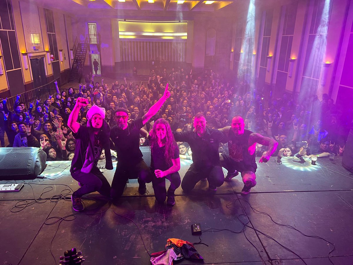 Otro bolo de #UnViajeEpicoTour está vez en Salón Fantasio en La Paz,  gracias a todos por vuestro apoyo y hasta a la próxima, Bolivia <a href="/Maldito_Records/">Maldito Records</a>