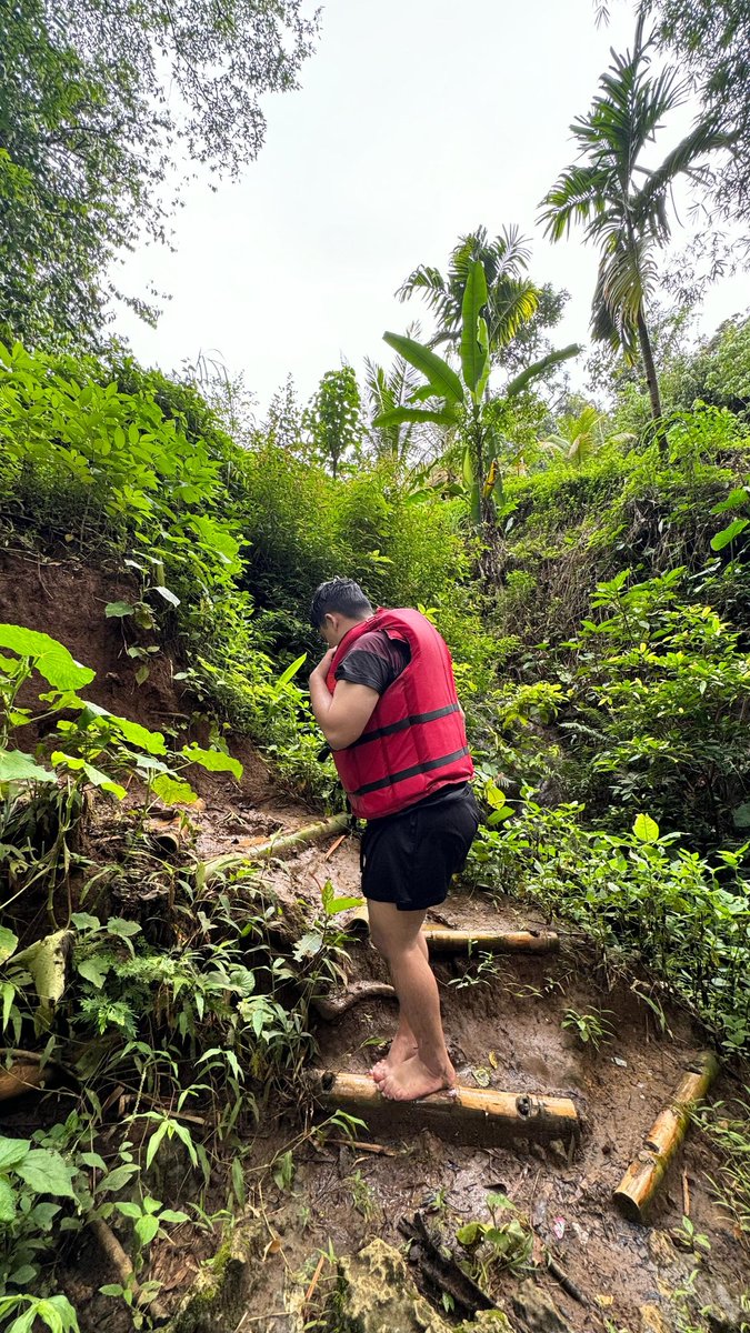 hustdiemajayaa's tweet image. kangen body rafting di pangandaran si jujur 🥲🥲
#bodyrafting #pangandaran