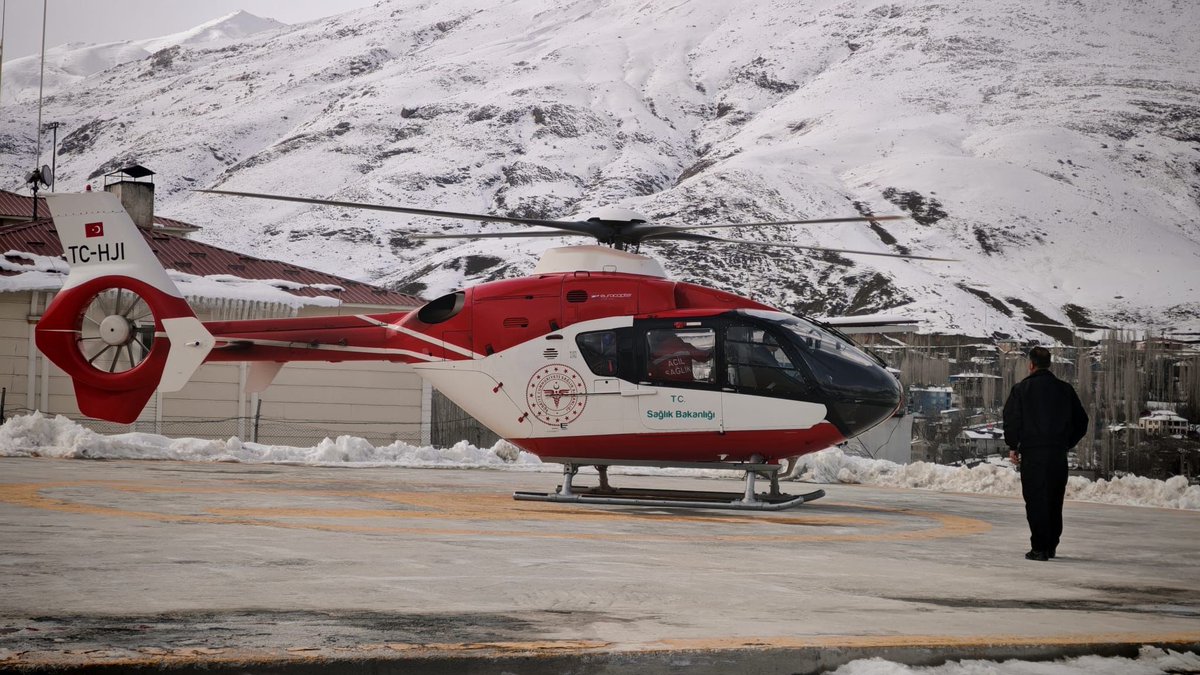 İnsan, önce insan.
Yönümüz sizedir.
Yolumuz size çıkar.