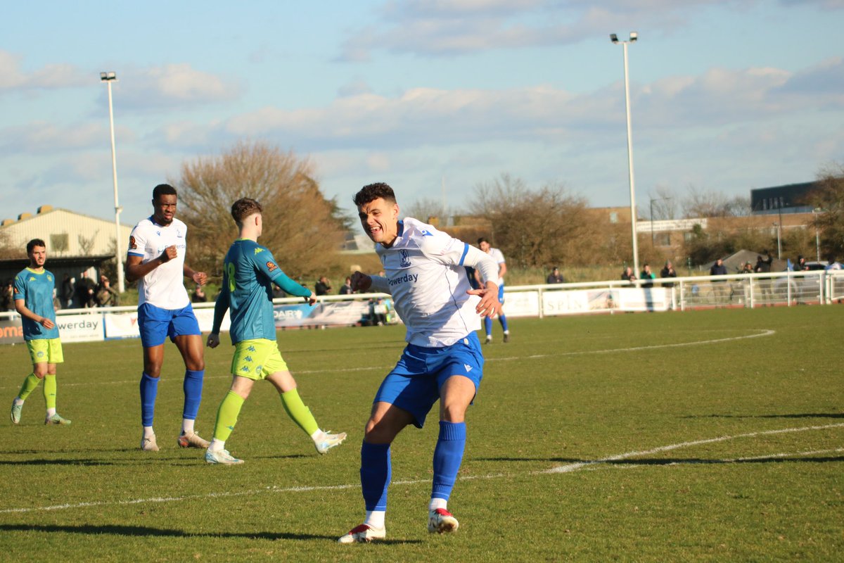Enfield Town FC tweet media