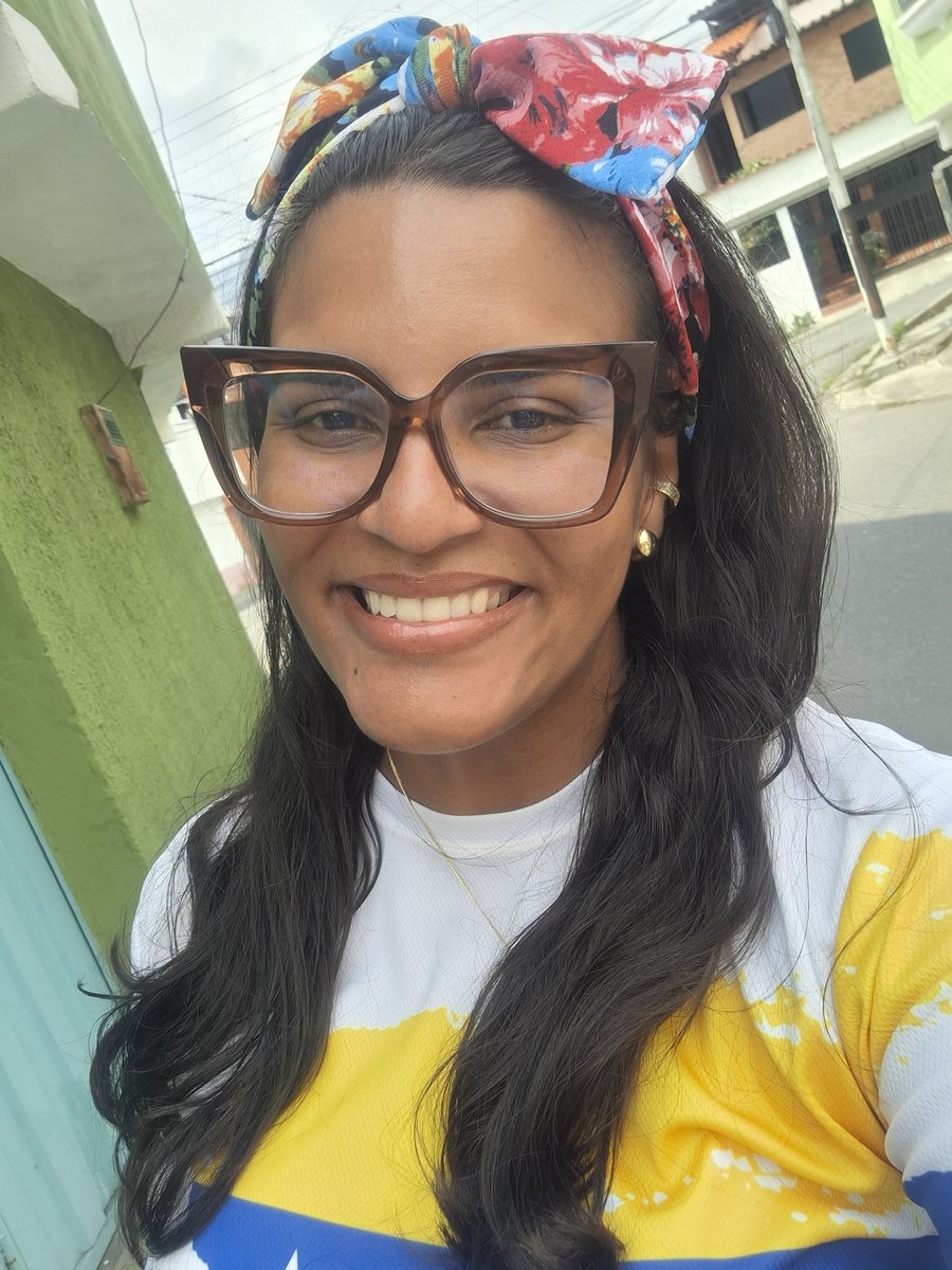 Me siento feliz y orgullosa de ser chavista hasta la médula 

Y sobre todo BELLA! ❤️