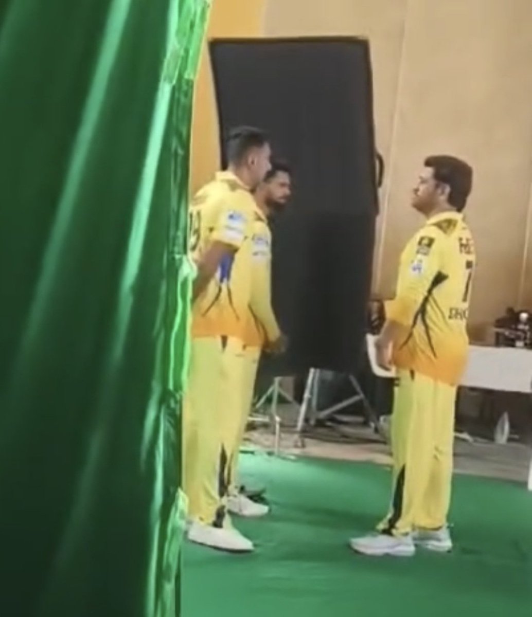 8_harshavardhan's tweet photo. Dhoni and Ruturaj on AD shoot ๐๐ซ๐
#ChampionsTrophy #ChampionsTrophyFinal #MSDhoni #IPL2025 #MSDhoni๐ต #KimSaeron #InterFeyenoord #buyingcontent #stockmarketcrash #Mentzen2025 #UkraineWar #MAFSAU #riyadh #TolakRUUTNI https://t.co/PnxYbR4nhL