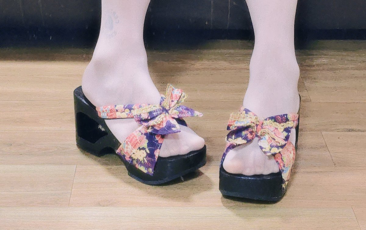 是食品级
#男娘 #白丝 #bbc #媚黑