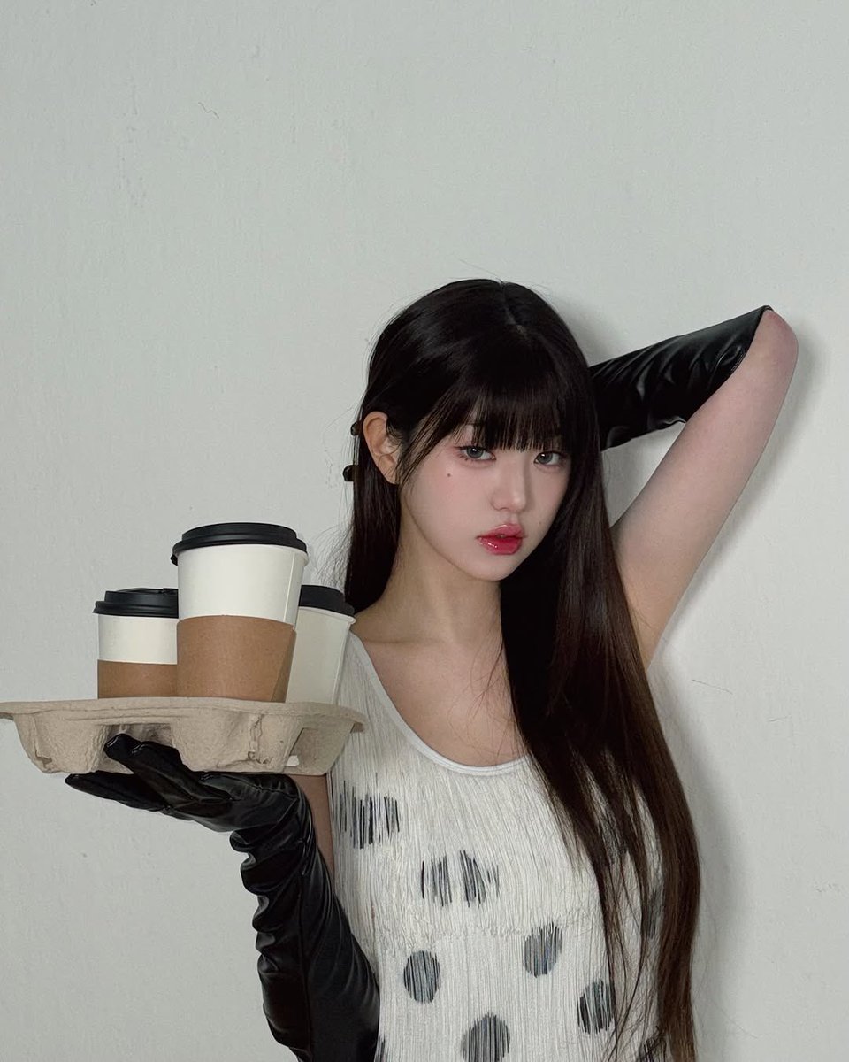 ㅤ
Hello. Im gonna serve exactly what you are. 😼☕️
ㅤ