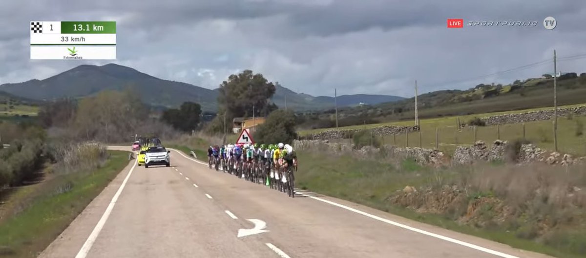 ⚡️Se exprime el equipo del líder buscando dar caza al cuarteto de cabeza, que cuenta con un colchón de 26 segundos.

#VueltaExtremadura25 | #EstamosdeVuelta