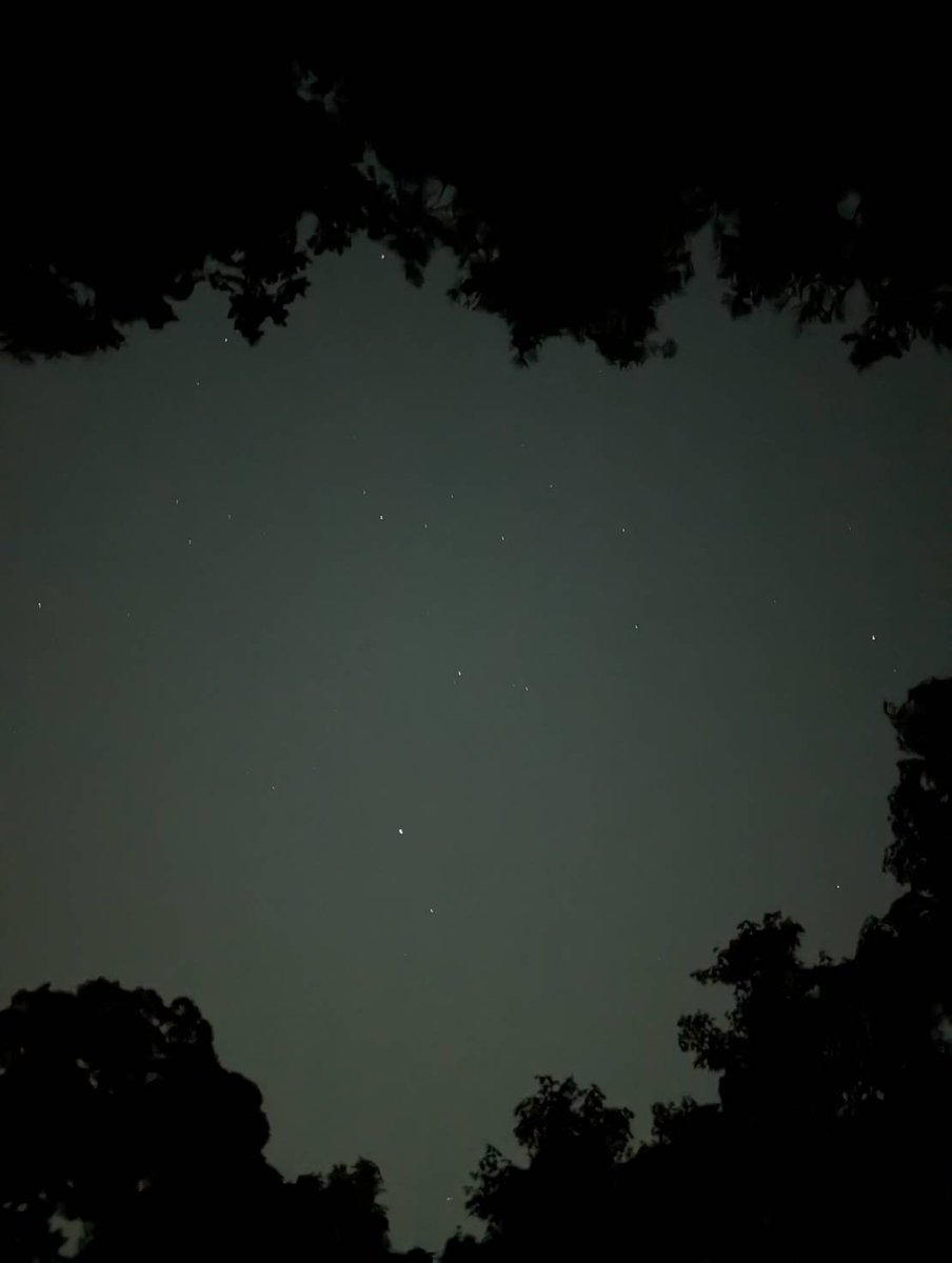 〖星見同好会〗
<a href="/IU_Hoshimi/">茨城大学星見同好会☆公式☆</a> 
新入生の皆様、ご入学おめでとうございます㊗️星見同好会です。星をみる活動をしています。普段何気なく視界に入っている星々を改めて見上げてはみませんか？新入生歓迎会のプラネタリウム、ぜひ遊びにきてください🙆

#春から茨大 
#茨大新歓祭2025