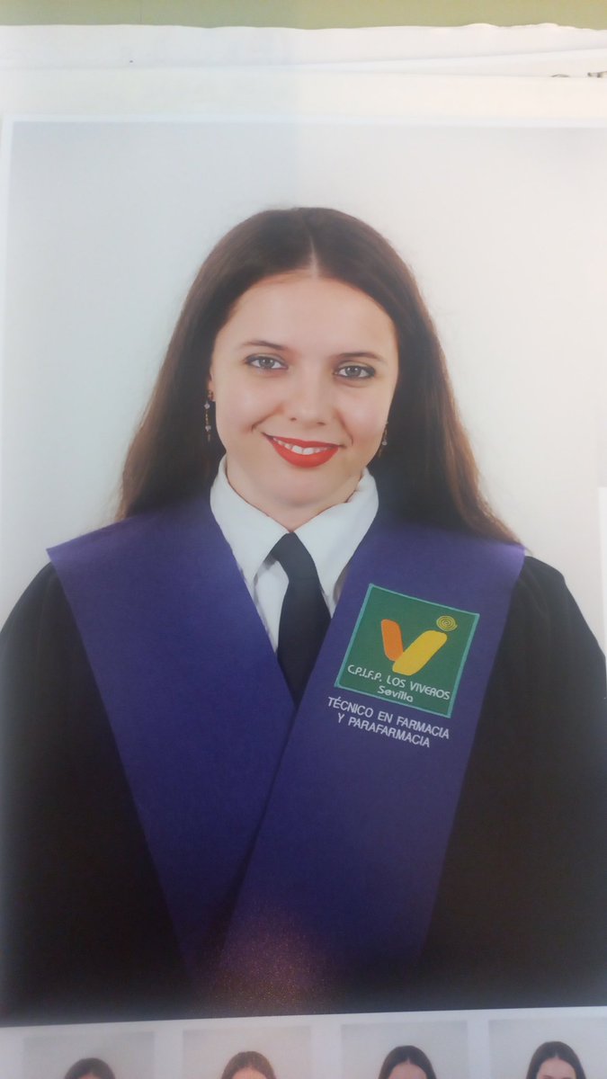 besositoss's tweet photo. Casi finalice el penúltimo escalón de mi carrera profesional y ya voy a comenzar a trabajar en el último escalón....a  1 pasito de ser funcionaria(sanitaria)👩‍⚕️❤️ https://t.co/alcwxd6h30