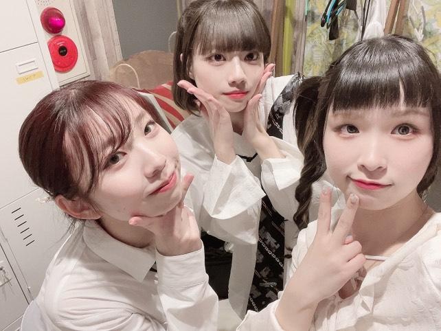 1Girls_4's tweet photo. 昨日は皆様、素敵な時間を一緒に過ごしていただいてありがとうございました🙇🏻‍♀️

最初から最後まで本当に楽しかった!!
たくさんみんなの顔と声を聞けて幸せでした!!

1B人生でメンバー、スタッフさん、ファンの皆さんに出会えた事が一生の宝物です✨

みんな!!ずっと大好きだぞ‼️
これからも笑っててね♡ https://t.co/id1K0oftlV
