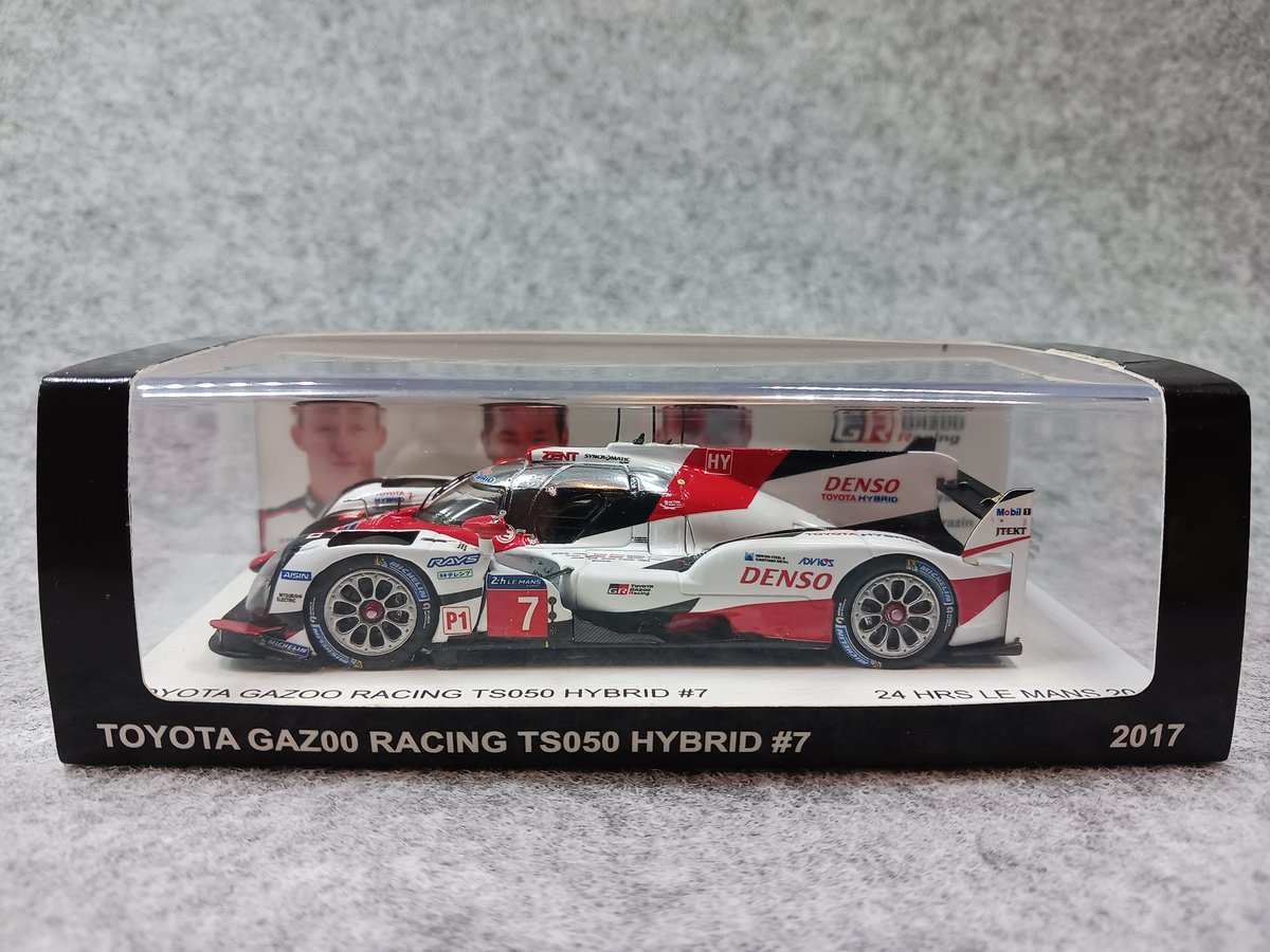 Team_Shinobi74's tweet photo. #誰も持ってなさそうなとびきりのミニカーを見せてください
2017 トヨタ TS050 HYBRID #7
チーム特注モデルです。
ついに7号車を手に入れました🙌
残るは9号車だけど、存在するのかな?知ってる方いませんか?
#TOYOTAGAZOORACING
#TS050
#SPARK
#スパーク https://t.co/2S63BQtg1y