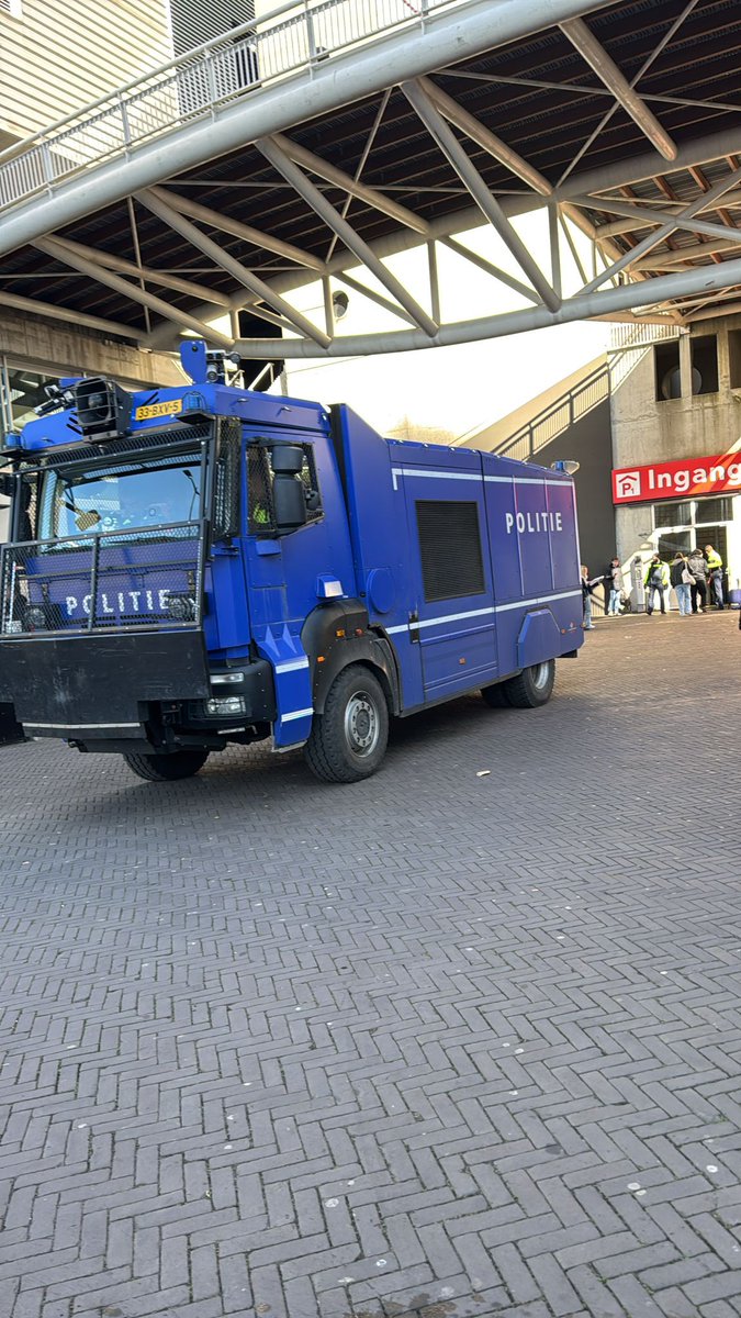 Voetbal Ultras tweet media