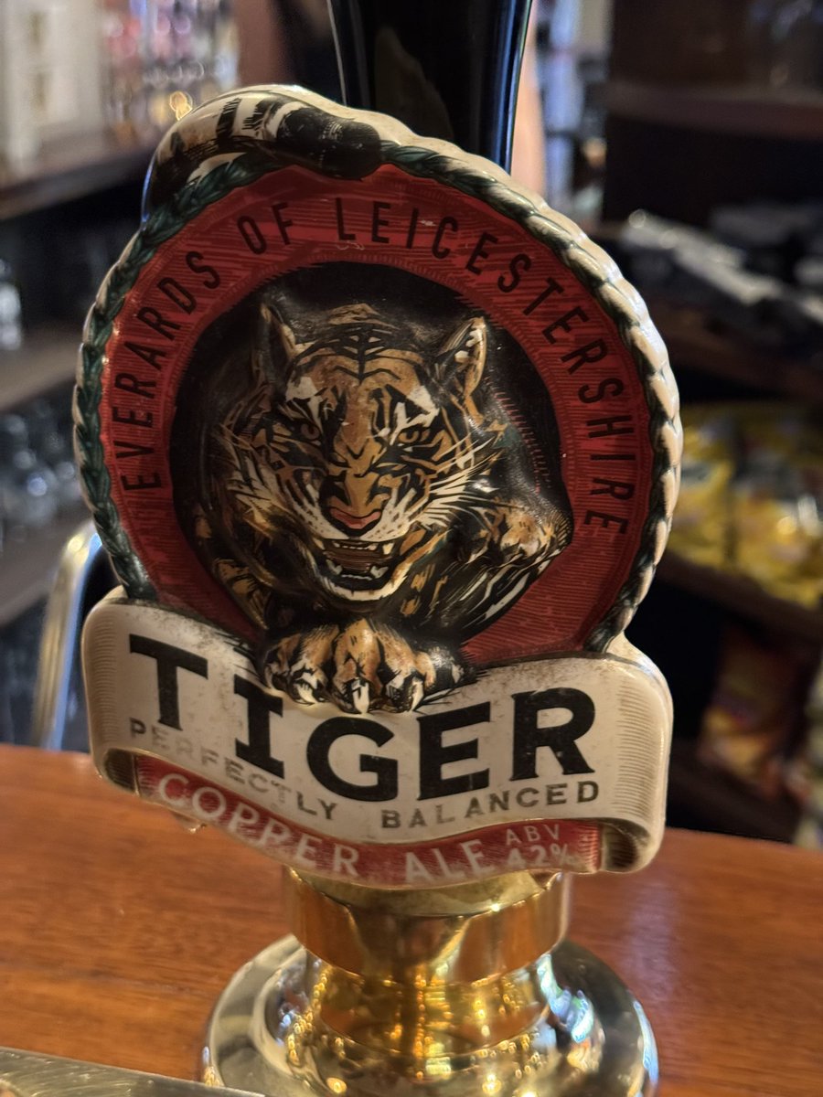 I always enjoy popping into the  Cherry Tree at Market  Harborough when I’m in town. The Everards #tiger beer here is second to none; caramel, biscuit, malty… what’s not to love about it, especially when it’s presented so well.