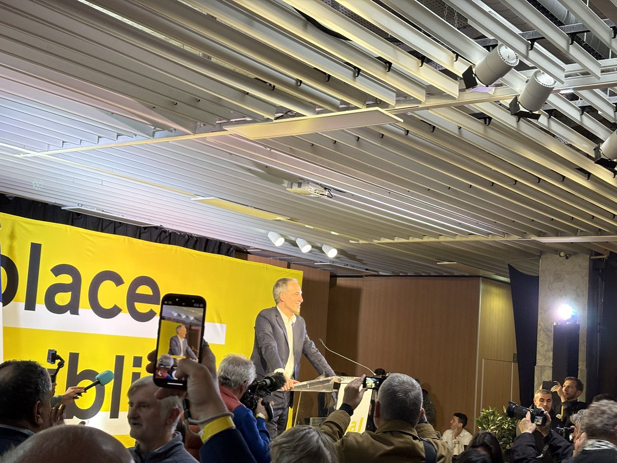 PP_Paris12's tweet photo. « Si ce n’est pas le 1er congrès de Place Publique, c’est probablement le plus fondateur face aux responsabilités qui nous incombent dans ce contexte. Jamais dans nos existences nous n’avions connu un tel moment de vertige. »
@rglucks1 

#PlaceÀDemain #PlacePublique https://t.co/1xkrsAEBbv