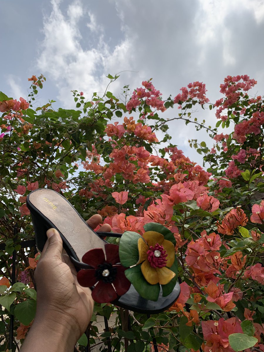 GoodnessAdeosun's tweet photo. I wanted to walk with gardens because my life is a blooming masterpiece. 
So, I created these floral heels for myself.😌 https://t.co/BToEuAy5hP