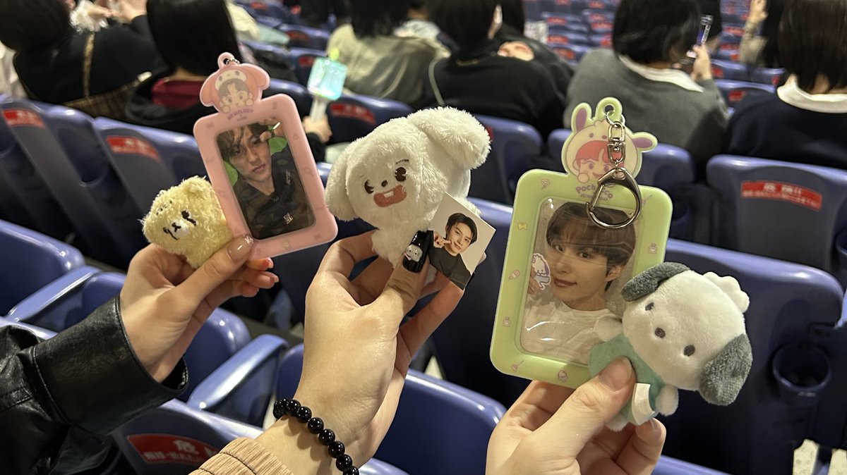 haru___702's tweet photo. 𝙽𝙲𝚃𝟷𝟸𝟽 𝟺𝚃𝙷 𝚃𝙾𝚄𝚁 ~ 𝚃𝙷𝙴 𝙼𝙾𝙼𝙴𝙽𝚃𝚄𝙼 ~ 𝙾𝚂𝙰𝙺𝙰

#NCT127_NEOCITY_THE_MOMENTUM
#NCT127 https://t.co/xEi5g0S7aI