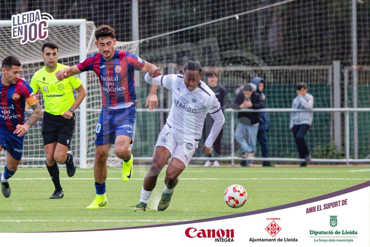 ⚪️ ⏱️ 89' | 0-2 | 📷 Joanet marxant dels seus rivals al mateix temps que torna a firmar una gran actuació.

📷 <a href="/Ingrids_photos/">Ingrid Segura</a> 

#LEscalaAtlèticLleida #LleidaEnJoc

🚨 EN DIRECTE:
💻 bit.ly/LleidaEnJoc
📲 APP SEGRE reskyt.com/app/segre