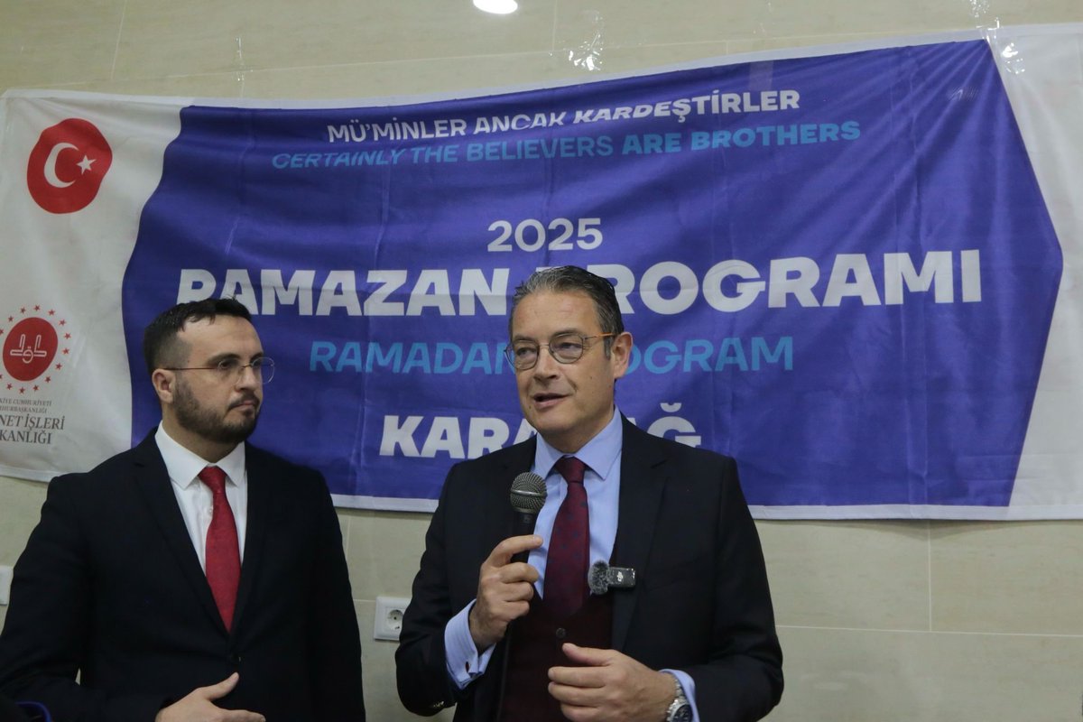 DiyanetVakfi's tweet photo. Ramazan programımız kapsamında bulunduğumuz Karadağ’da ülkemizin Podgoritsa Büyükelçisi Barış Kalkavan, Mütevelli Heyeti Üyemiz Doç. Dr. Fatih Kurt ve Podgoritsa Din Hizmetleri Müşaviri Dr. Bahattin Akbaş’ın katılımıyla, kardeşlerimizle İyilik Sofrasında bir araya geldik.

Kardeşlerini Unutma #BeklenenSensin