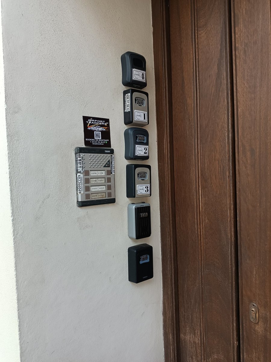 Está es la Triana que han conseguido los últimos ayuntamientos de Sevilla.

Un barrio inexistente, un barrio Disneyland