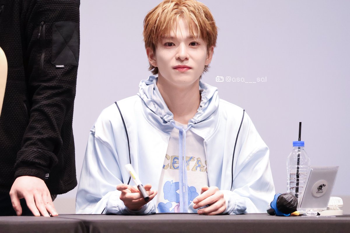 asa___sal's tweet photo. ❤︎250315❤︎ 케타포 Ktown4u 대면팬싸

✒️🌬️💕

#아사히 #ASAHI #アサヒ
#TREASURE #트레저 https://t.co/oOr2KHO67R