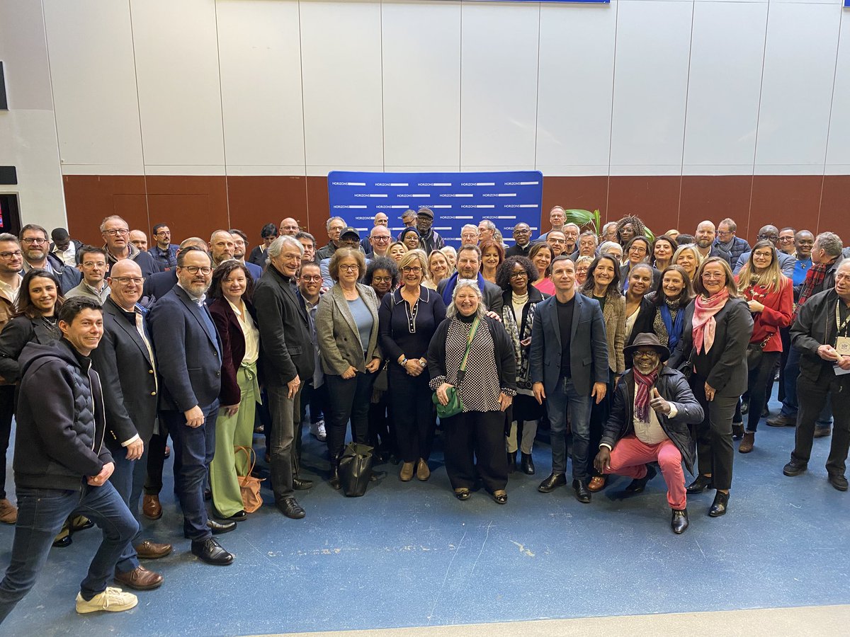 Les adhérents, militants et élus <a href="/HorizonsLeParti/">Horizons</a> de #Normandie sont très nombreux à #Lille ce dimanche pour soutenir <a href="/EPhilippe_LH/">Edouard Philippe</a> et la dynamique #Horizons #EdouardPhilippe <a href="/jean_delalandre/">Jean Delalandre</a> <a href="/duche27/">Frédéric DUCHÉ</a> <a href="/OFouquet/">Oumou Niang-Fouquet</a> #congreshorizons <a href="/HorizonsJeunes/">Horizons Jeunes</a>