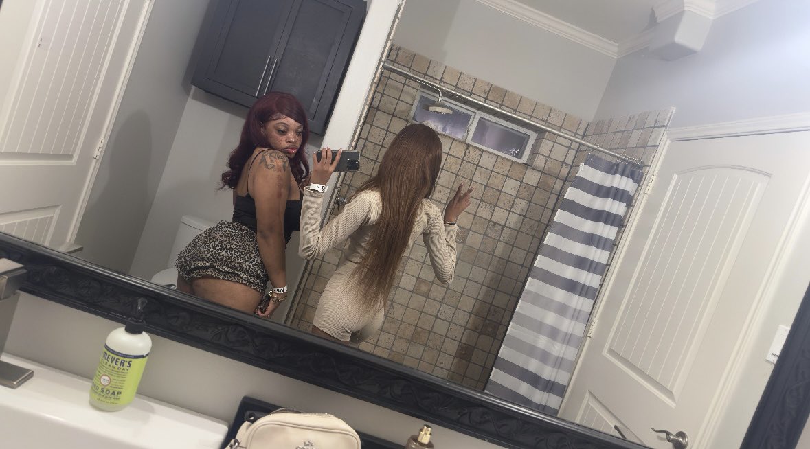 yourfriendslim's tweet photo. 😍😍😍 bad ass duo https://t.co/cG5KiWLwv6