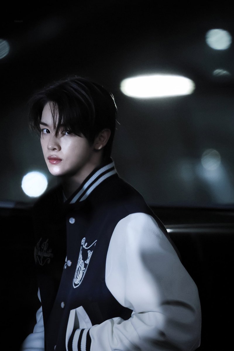 씅 tweet media