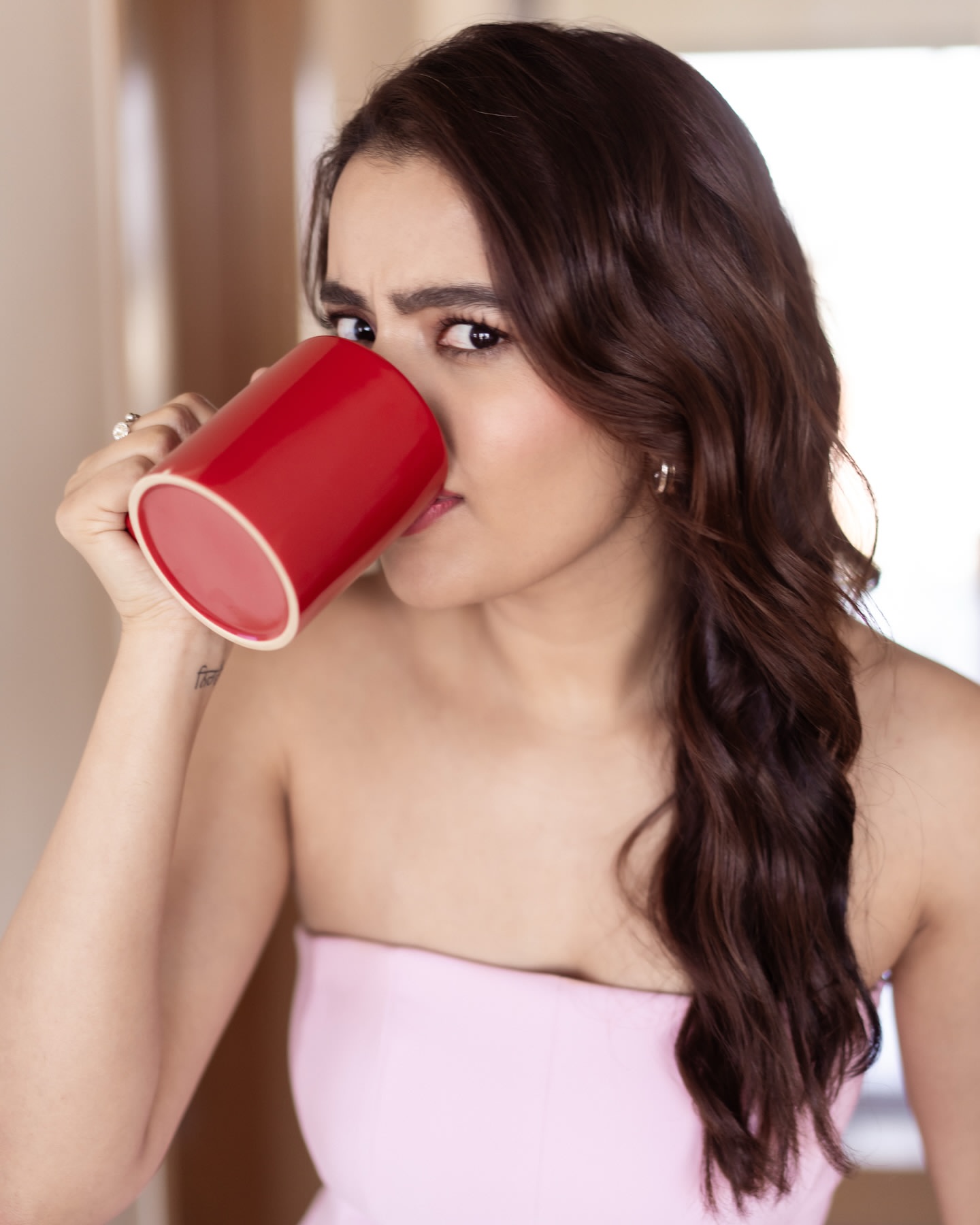 GmKng-2bwAA5xEK?format=jpg&name=large