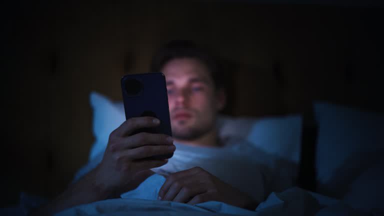 Dudes at 1 AM looking at the 2018 Villanova roster on Wikipedia