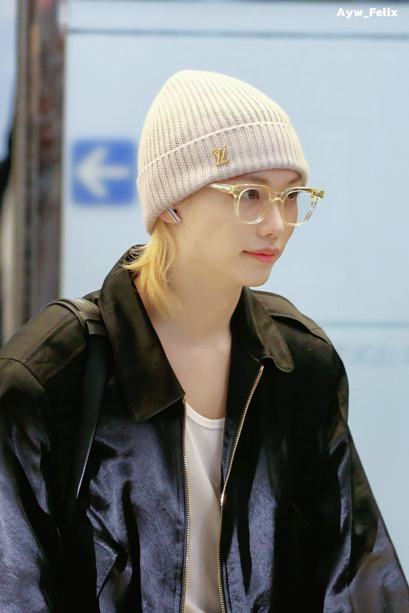 Ayw_Felix's tweet photo. 250316  Icn🇰🇷

👋🏻👋🏻👋🏻👋🏻

#스트레이키즈 #StrayKids
#필릭스 #Felix #용복이 https://t.co/wU07NbhDUr