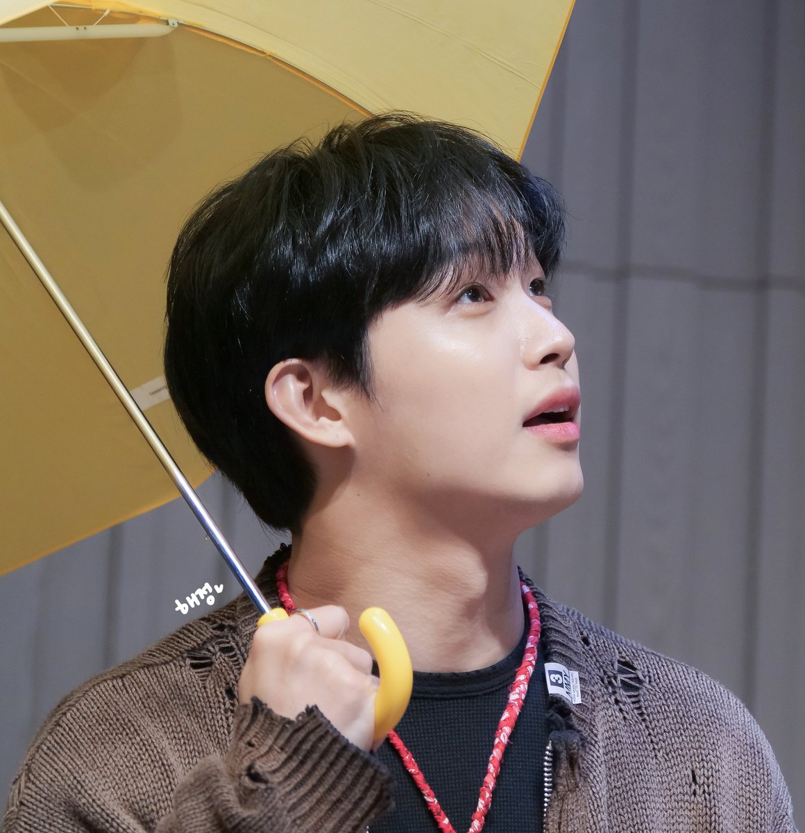 🌿25.03.15 BTODAY 디어마이뮤즈 대면 팬싸🌿

너무 맘에 들어서 인장 바꿔따🙈

#비투비 #BTOB 
#임현식 #LIMHYUNSIK
<a href="/BTOB_IMHYUNSIK/">임현식</a>