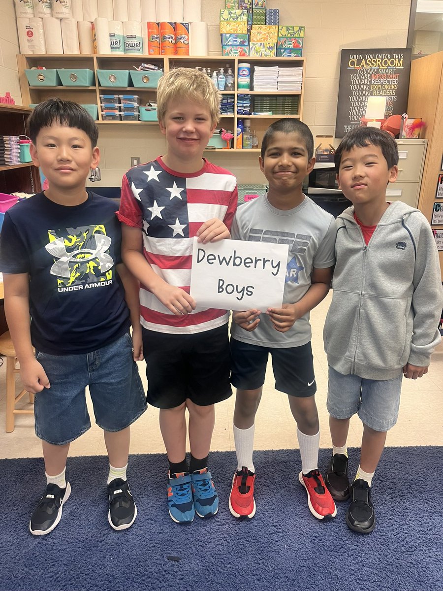 MrsTessField's tweet photo. Because of Winn-Dixie day is my favorite day! We started the day with a 3rd grade parade as we all dressed as our favorite character. We ended the day by watching the movie to compare to the book, and enjoyed some surprise snacks from the book! Such a great day! @EastSide_CCSD https://t.co/g9f6HTmPzh