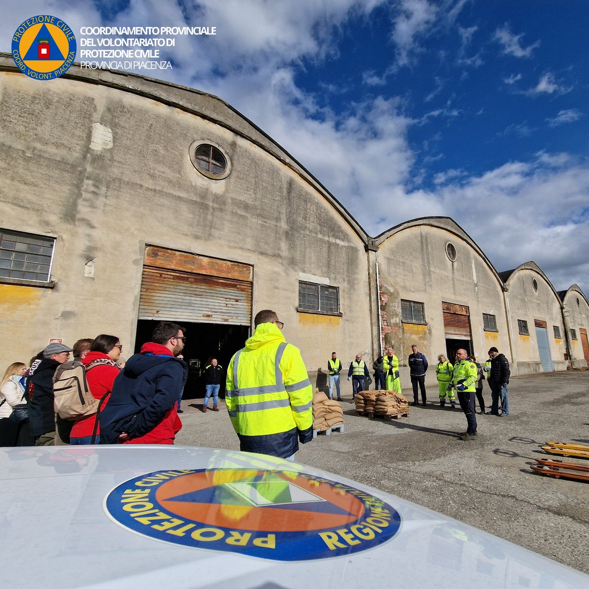 CVPCPiacenza's tweet photo. Concluso il primo Corso Base 2025 per 1️⃣5️⃣ nuovi Volontari di #ProtezioneCivile.
Un corso di 15 ore con lo scopo di far conoscere l'organizzazione del Sistema di Protezione Civile e le attività svolte dal #Volontariato. https://t.co/nqoluefo2c