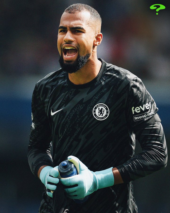 WhoScored's tweet photo. No player has committed more errors leading to an opposition shot than Robert Sanchez (8) in the Premier League this season. 🥴

#ARSCHE https://t.co/MeyCTg8L2H