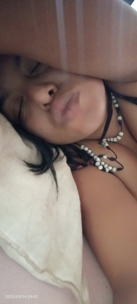 CruelaDanielst's tweet photo. Beso de buenos días.

Mis bellos.. tengo a una hermana que quiere probar de Scort. Tiene ganas que es lo importante.
Vamos a estar ofreciendo servicio con habitación incluida.. para los interesados https://t.co/SNsZ1SAOUN