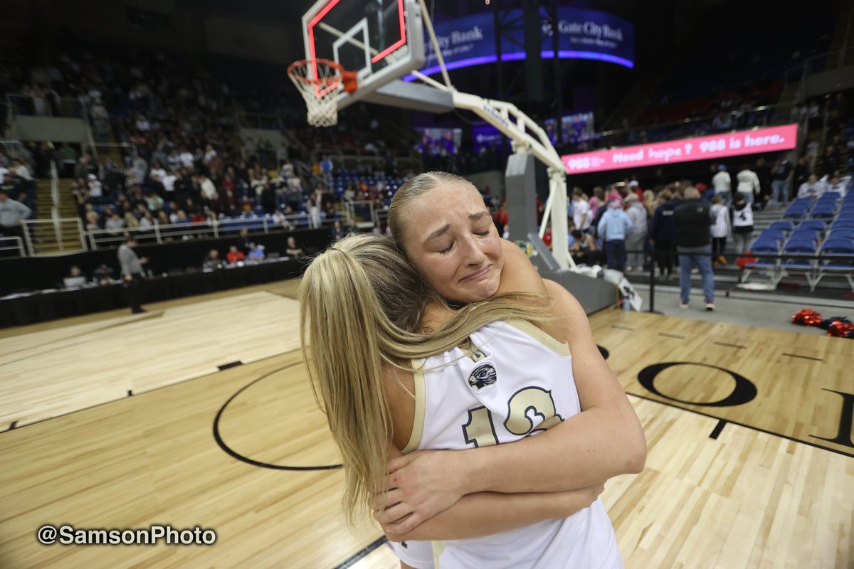 .<a href="/WFHoraceGBB/">Horace Hawks Girls' Basketball</a> makes history!
More photos&gt;&gt;&gt;bit.ly/3FIPV84