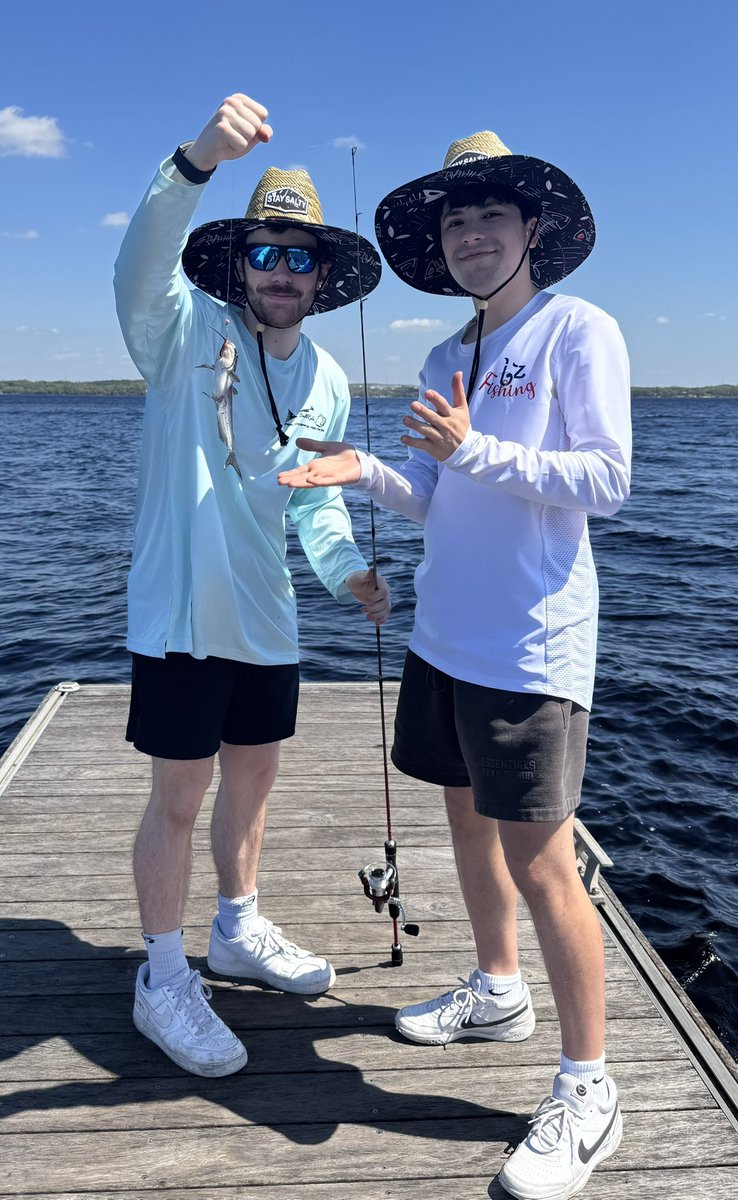 noksikson's tweet photo. Can we talk about how sapnap and george are so obsessed with each other and will blindly follow the other in literally ANYTHING? They love each other so much 😭💕 https://t.co/PKhrDRNL7B