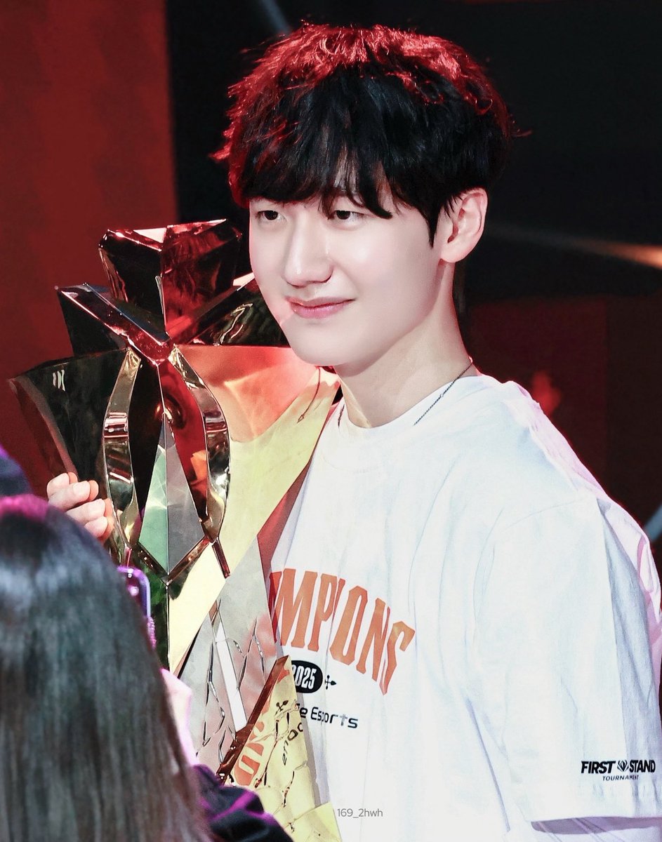 우미¹¹ tweet media