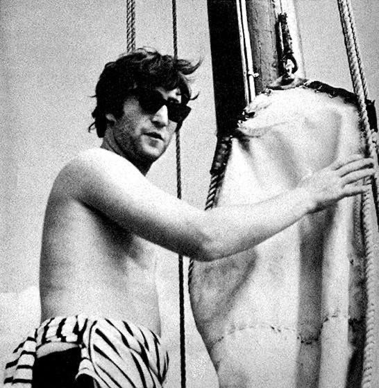 apple_c0rps's tweet image. chubby john lennon photos for spring break