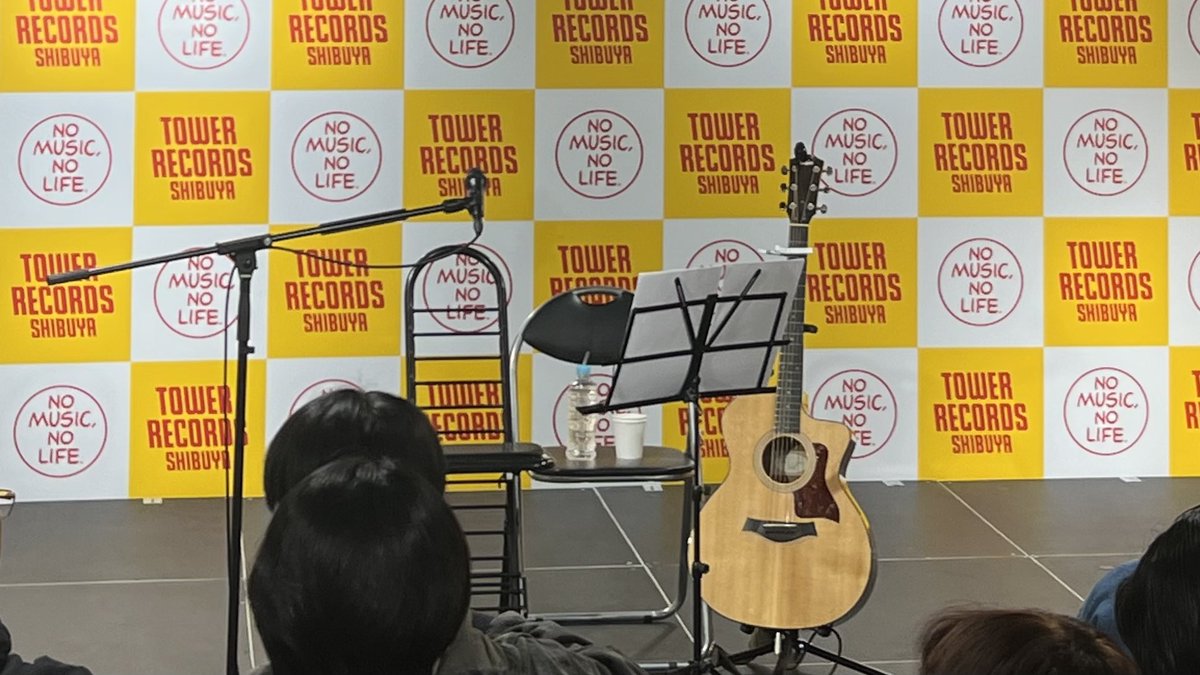 yosuke29_'s tweet photo. 今日1本目は、渋谷タワーレコードへ!
Leina「愛の産声、哀の鳴き声」
リリース記念イベント ミニライブ&特典会
1stフルアルバムリリース㊗︎✨
出会ってほぼ3年!どんどん大きな舞台に立っていく姿が眩しい!応援してるね!久々に話せて良かったありがとう!
#Leina #Leiny
#愛の産声哀の鳴き声 https://t.co/1jR6HEcKej