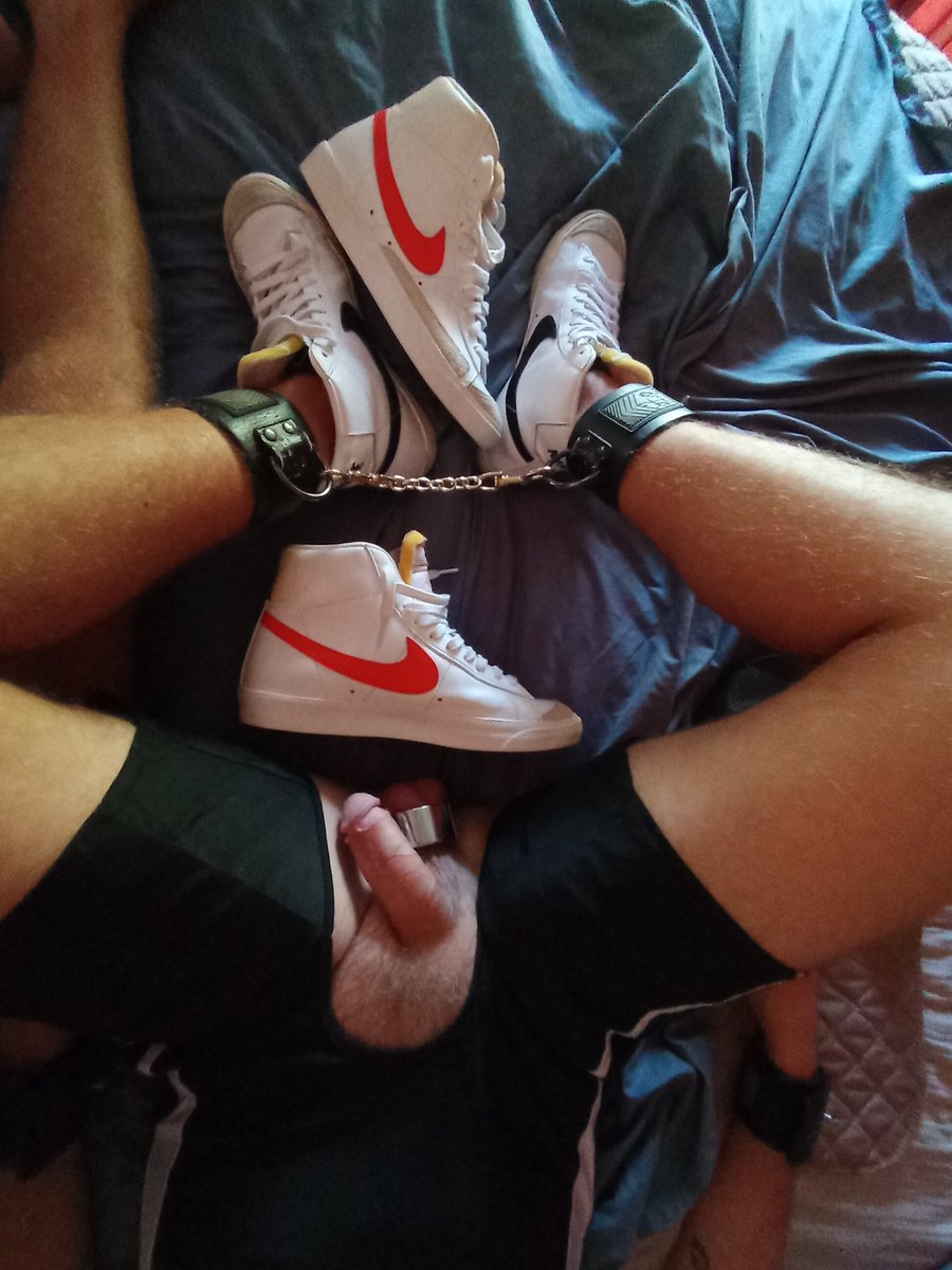 sneakerfreaked tweet media