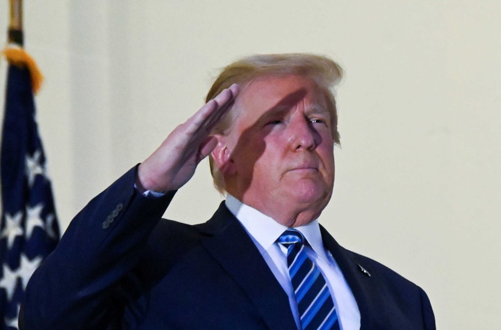 عدوان سافر على سياده اليمن يستهدف الابرياء من قبل امريكا يضن ترامب بكبره وعنجيته انه سوف يبتلع اليمن فعليك اولا مراجعت تاريخ اليمن العزيز 
ان اليمن مقبره الامبراطوريات العظمى ايها الارعن الاحمق والله ثم والله لوما تبقى من سلاحنا الا خناجرنا لانقاتل بها والبادي اظلم