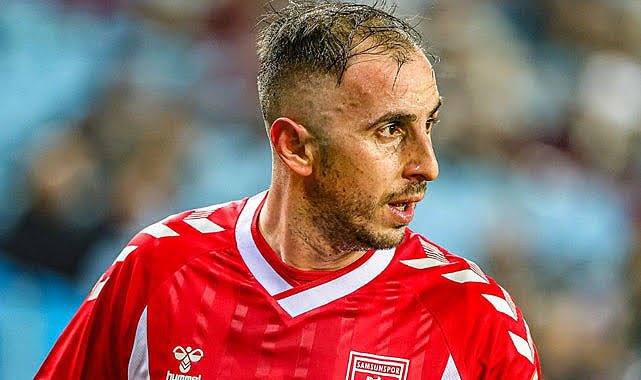 Zeki Yavru: “1 puan bizim için çok önemliydi. Galatasaray ve Fenerbahçe şampiyonluk yolunda ilerliyor ama bizi ilgilendirmiyor.”
Fenerbahçe - Samsunspor #FBvSAM