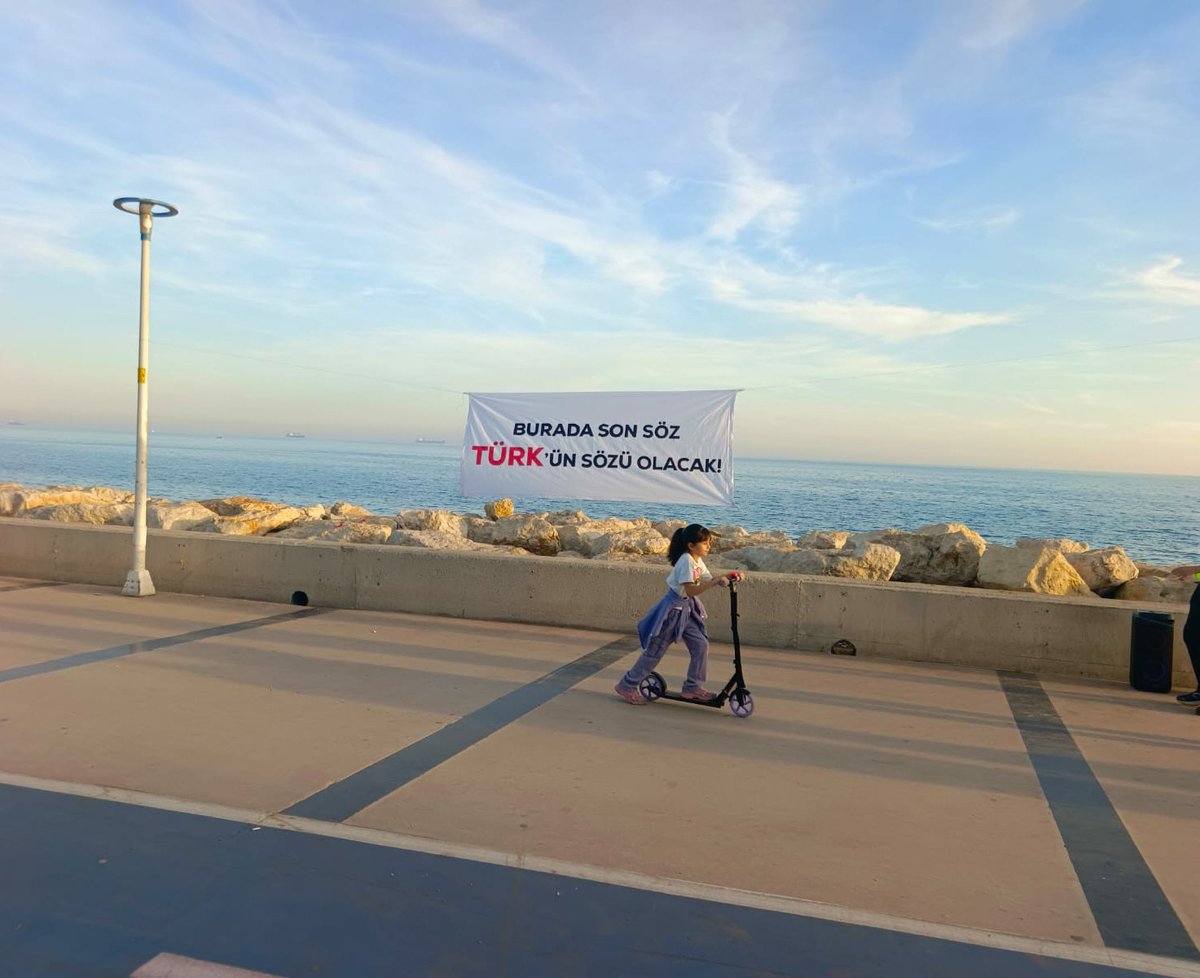 visitmersin's tweet photo. Yörük Türkmen yurdu güzel Mersin ! 🇹🇷🌊 #PozcuSahili https://t.co/6Jw0jeM2hK