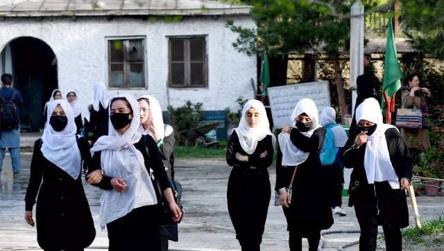 jahanzibwesa's tweet photo. Afghanistan is the only country where girls are completely banned from education. Worldwide, 118.5 million girls are out of school, costing the global economy trillions. This is not just a loss—it’s a deliberate erasure of their future. 

#LetAfghanGirlsLearn #Afghanistan #HRW https://t.co/60vLrePa5C